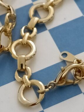 Estate Gold Link Circle Necklace